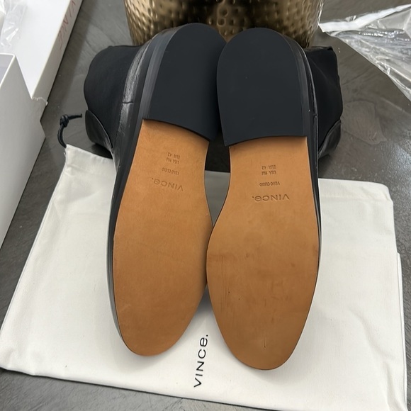 VINCE Cecyl Patent Ankle Boot - Picture 4 of 13